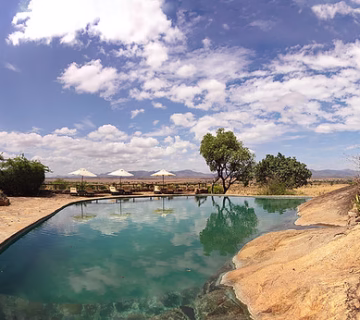 Apoka Safari lodge