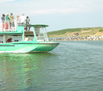 Boat cruise on Kazinga channel