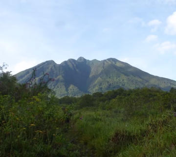 Mount Sabinyo Hike