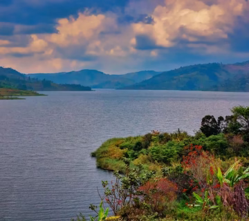 Top Things to do around Lake Bunyonyi