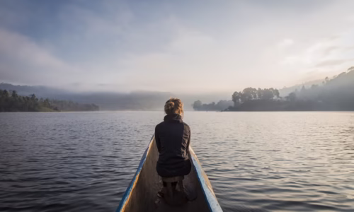2. Lake Bunyonyi