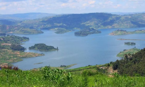 Lake Bunyonyi.