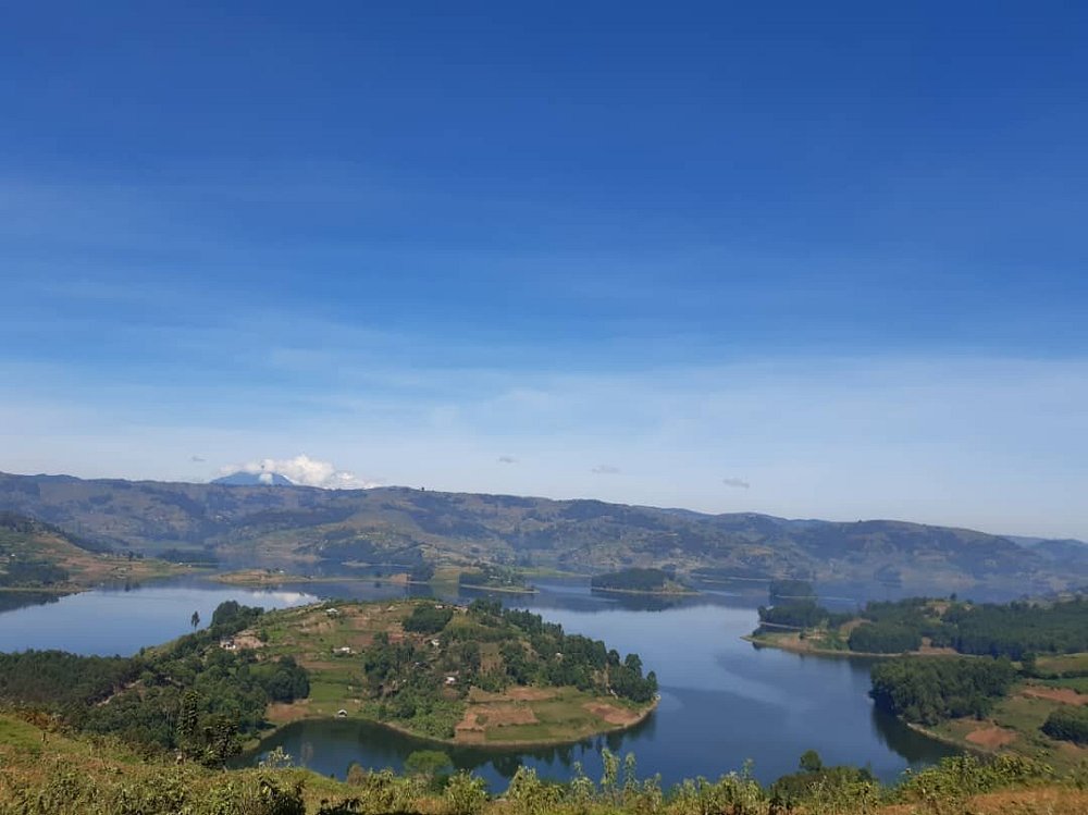 Lake Bunyonyi Lake Bunyonyi: Uganda’s Hidden Gem