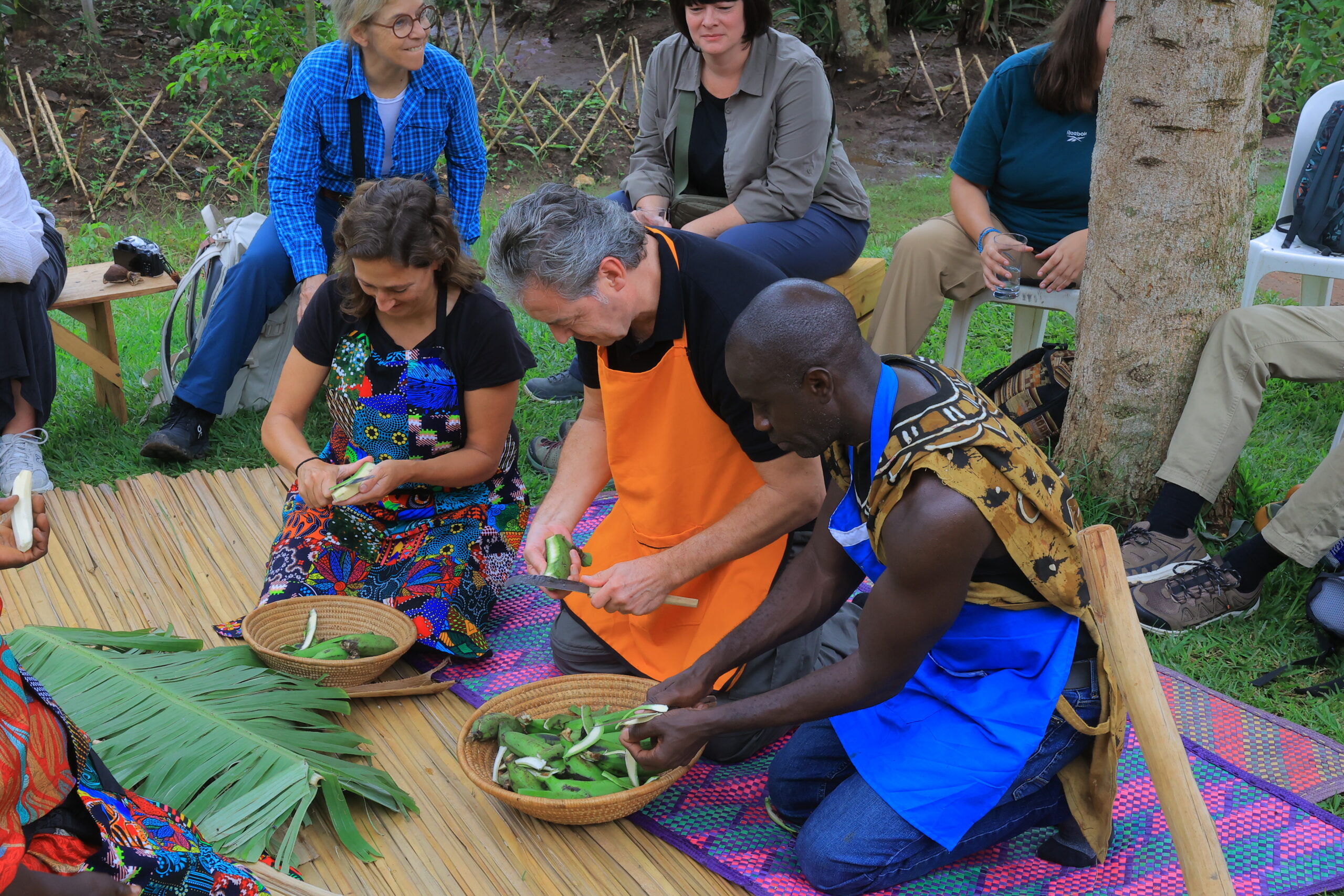 101 Important Luganda Phrases for a Traveler to Uganda From the USA to the Wild: Discover Unforgettable Uganda