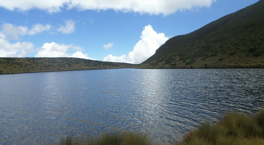 Mountain Kenya Lakes: Kenya Hidden Alpine Paradise